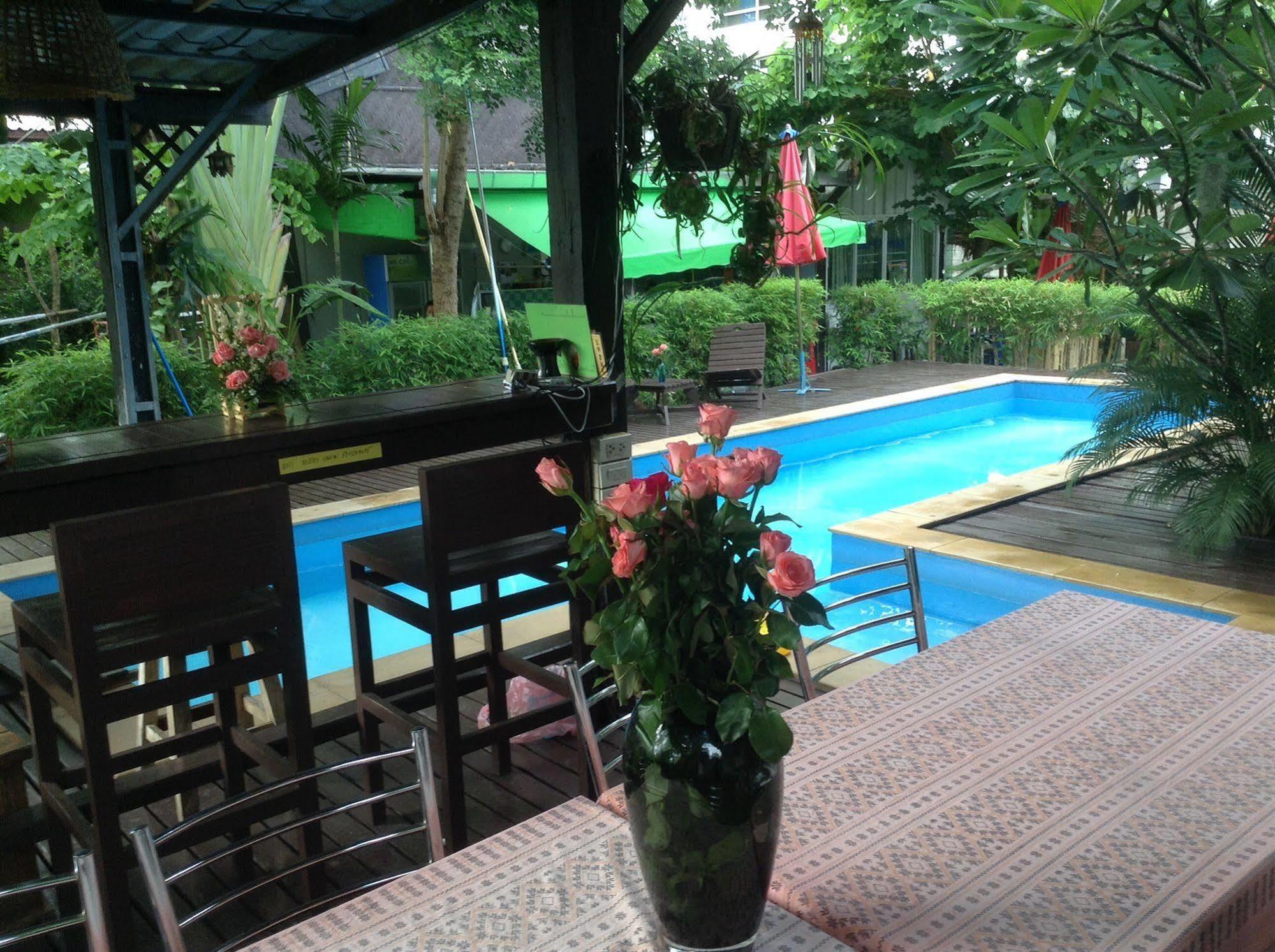 Hi Guesthouse Airport Chiang Mai Exterior foto