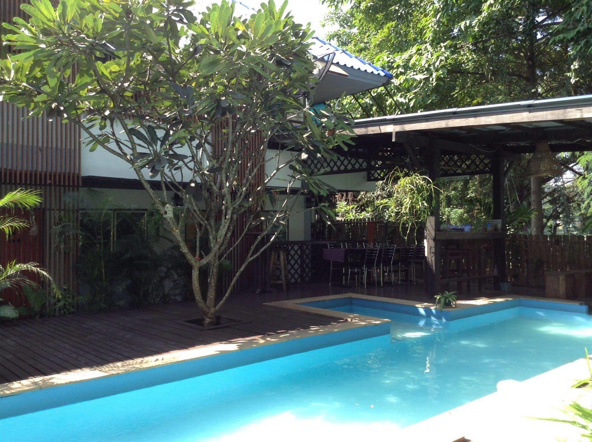 Hi Guesthouse Airport Chiang Mai Exterior foto